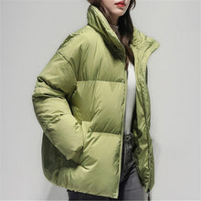 Load image into Gallery viewer, Women&#39;s Relaxed Puffer Jacket 90% White Goose Down Coat