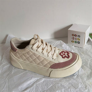 ACE SHOCK Women's Cute Sneakers with Flower Lace-up Flat Platform Walking Shoes