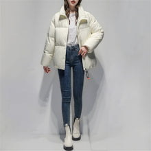 Load image into Gallery viewer, Women&#39;s Relaxed Puffer Jacket 90% White Goose Down Coat