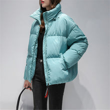 Load image into Gallery viewer, Women&#39;s Relaxed Puffer Jacket 90% White Goose Down Coat