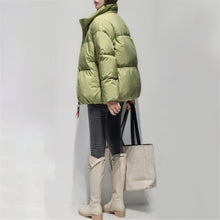 Load image into Gallery viewer, Women&#39;s Relaxed Puffer Jacket 90% White Goose Down Coat