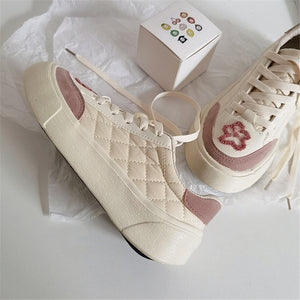 ACE SHOCK Women's Cute Sneakers with Flower Lace-up Flat Platform Walking Shoes