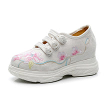 Load image into Gallery viewer, ACE SHOCK Women&#39;s Fashion Sneakers Embroidered Slip on Old Beijing Style Shoes